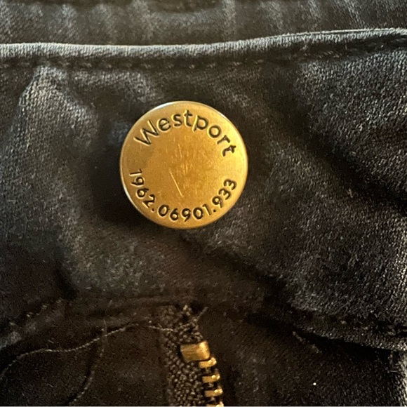 WESTPORT Straight Leg Black Jeans with Stretch - Picture 6 of 9